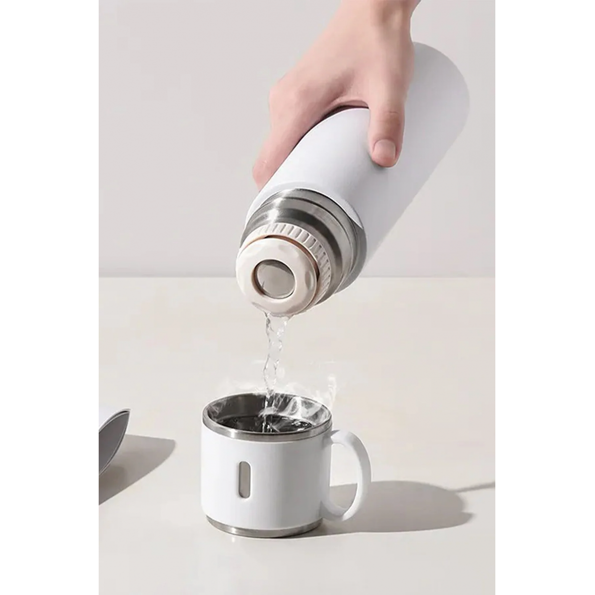 Bardaklı Termos 580 ml - 17