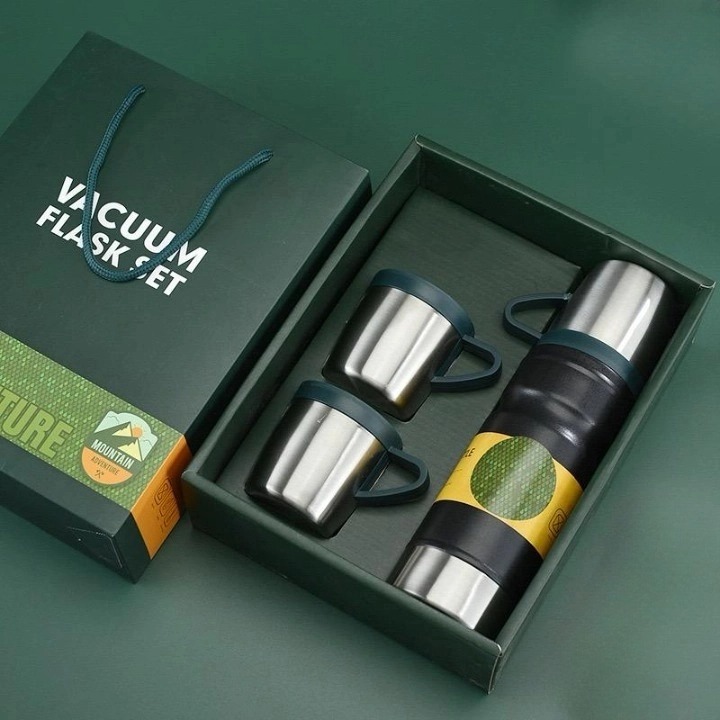 680 ml Üç Bardaklı Çelik Termos SET